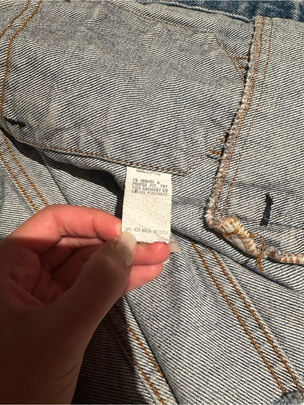 Vintage Levi's Light Blue Denim Trucker Jacket - Women's - Picture 7 of 9